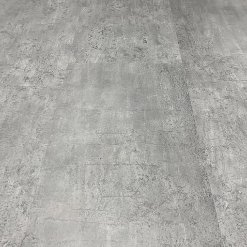 Piso Vinílico SPC 10052686 Concrete 5mm con manta