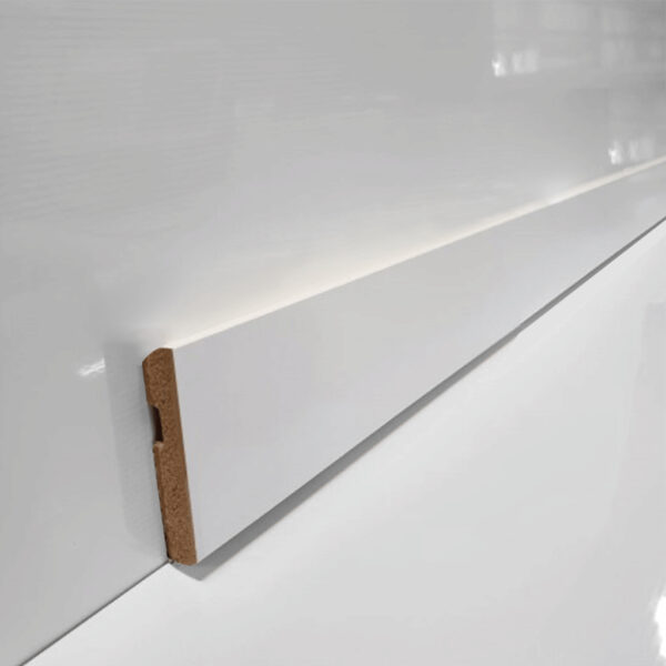 Varilla Zócalo Prepintado Curve Blanco 56 9mm x 56mm x 2600mm