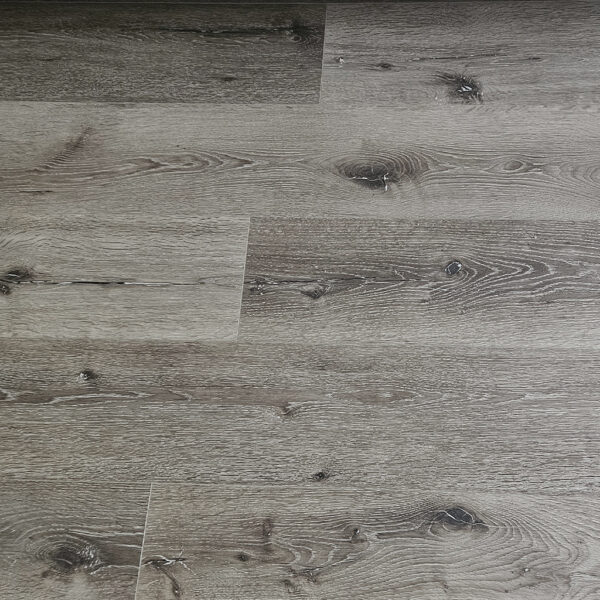 Piso Vinílico SPC Click Roble Umber SP003 4mm