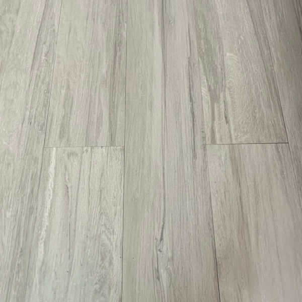 Porcelanato Riga Grey RC 20cm x 120cm