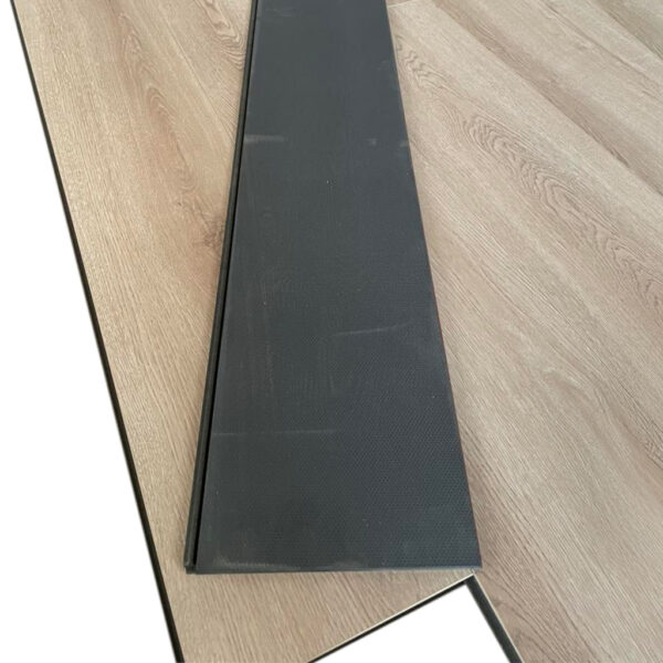 Piso Flotante Melamínico Waterproof AP149MS 14mm con manta