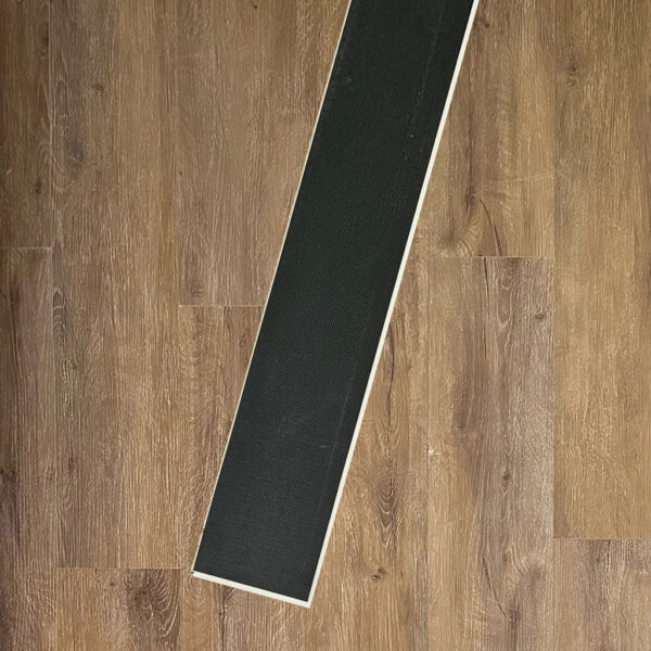 Piso Vinílico SPC Click Amber SP008 5mm con manta