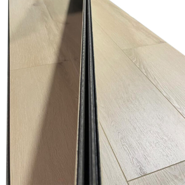 Piso Flotante Melamínico Waterproof CASHYM7686 12mm con manta