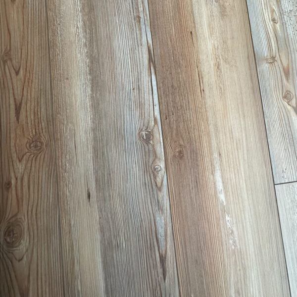 Piso Vinílico SPC Click Pino Visby SP009 4mm