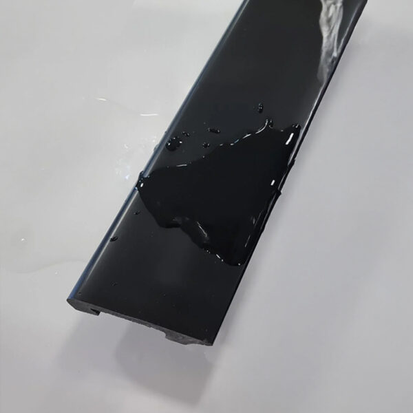 Varilla Zócalo Resistente al Agua Top Round Negro Azabache 14mm x 75mm x 2400mm