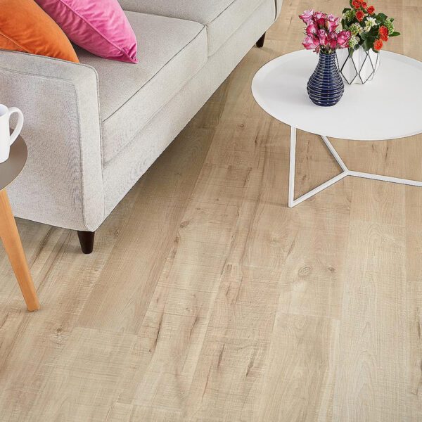 Piso Vinílico SPC Click Roble Brandy SP033 5mm con manta