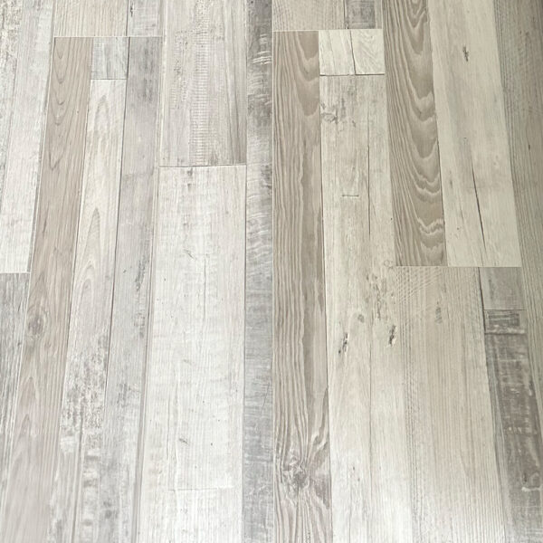 Piso Vinílico SPC Click Roble Long Island SP035 4mm