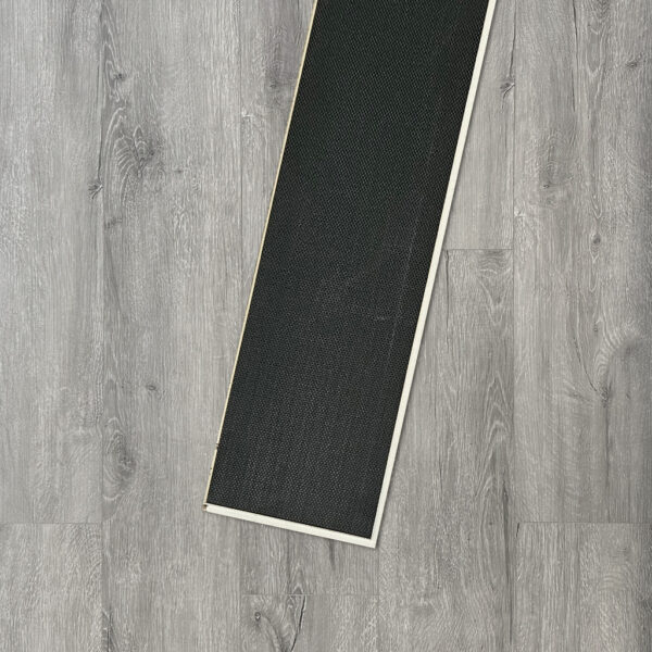 Piso Vinílico SPC Click Silver SP006 5mm con manta