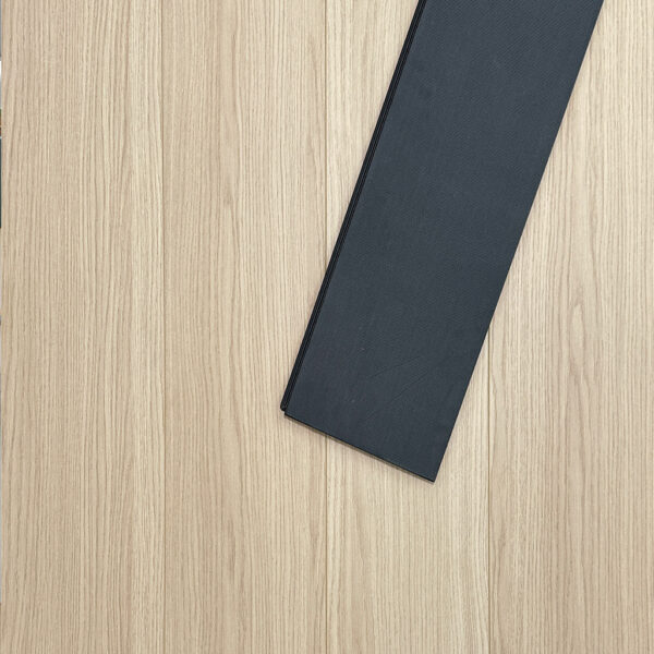 Piso Flotante Melamínico Waterproof Thompson 10mm con manta